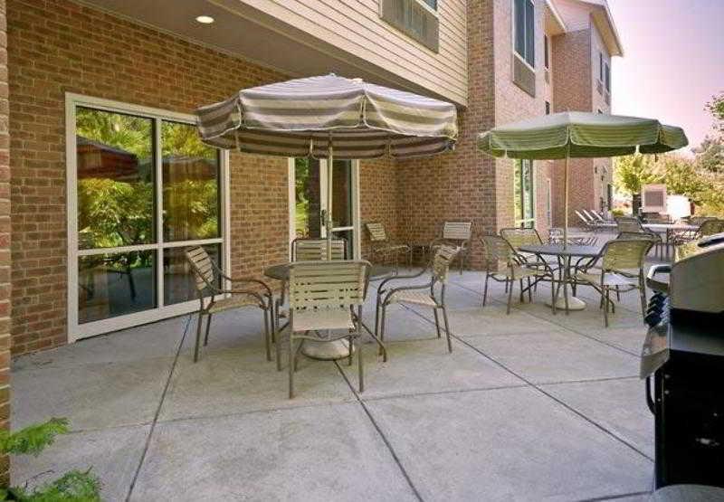 Fairfield Inn & Suites By Marriott Brunswick Freeport Экстерьер фото