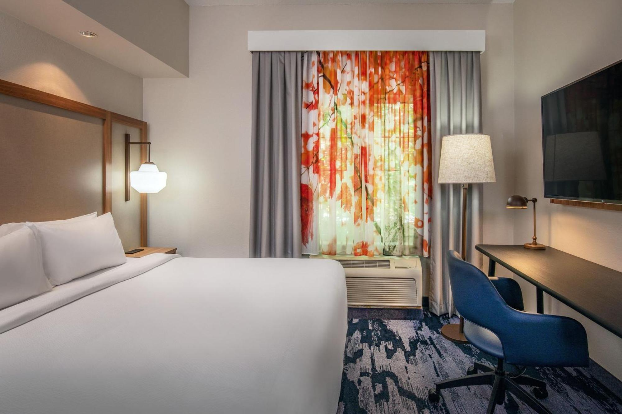 Fairfield Inn & Suites By Marriott Brunswick Freeport Экстерьер фото