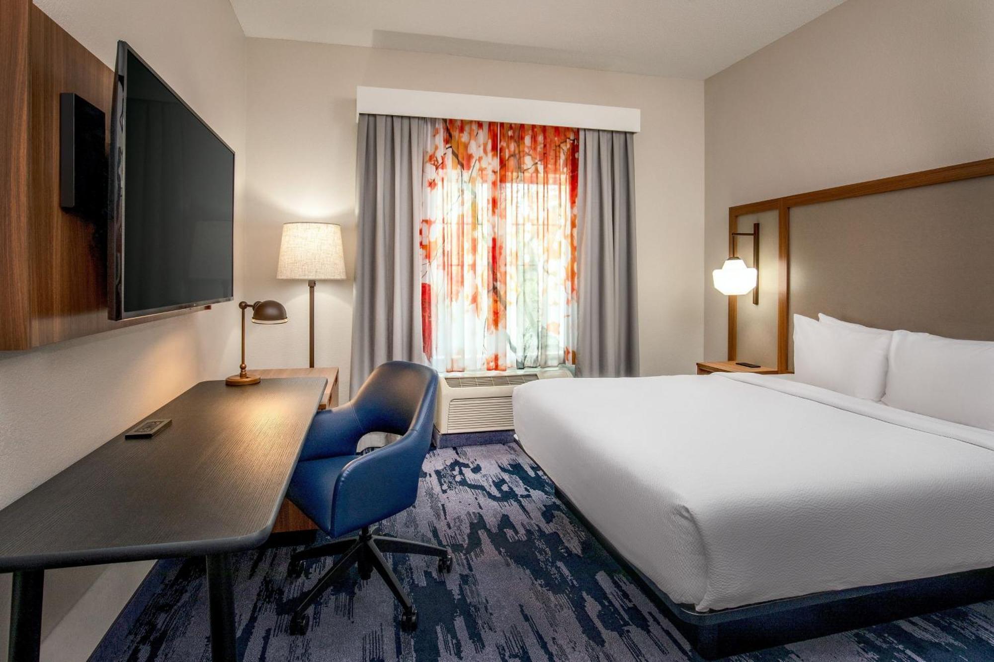 Fairfield Inn & Suites By Marriott Brunswick Freeport Экстерьер фото