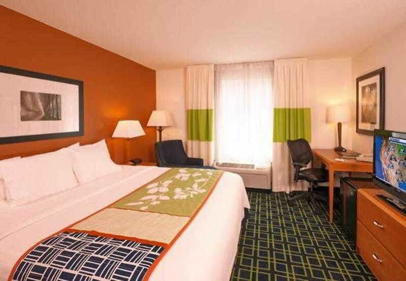 Fairfield Inn & Suites By Marriott Brunswick Freeport Экстерьер фото